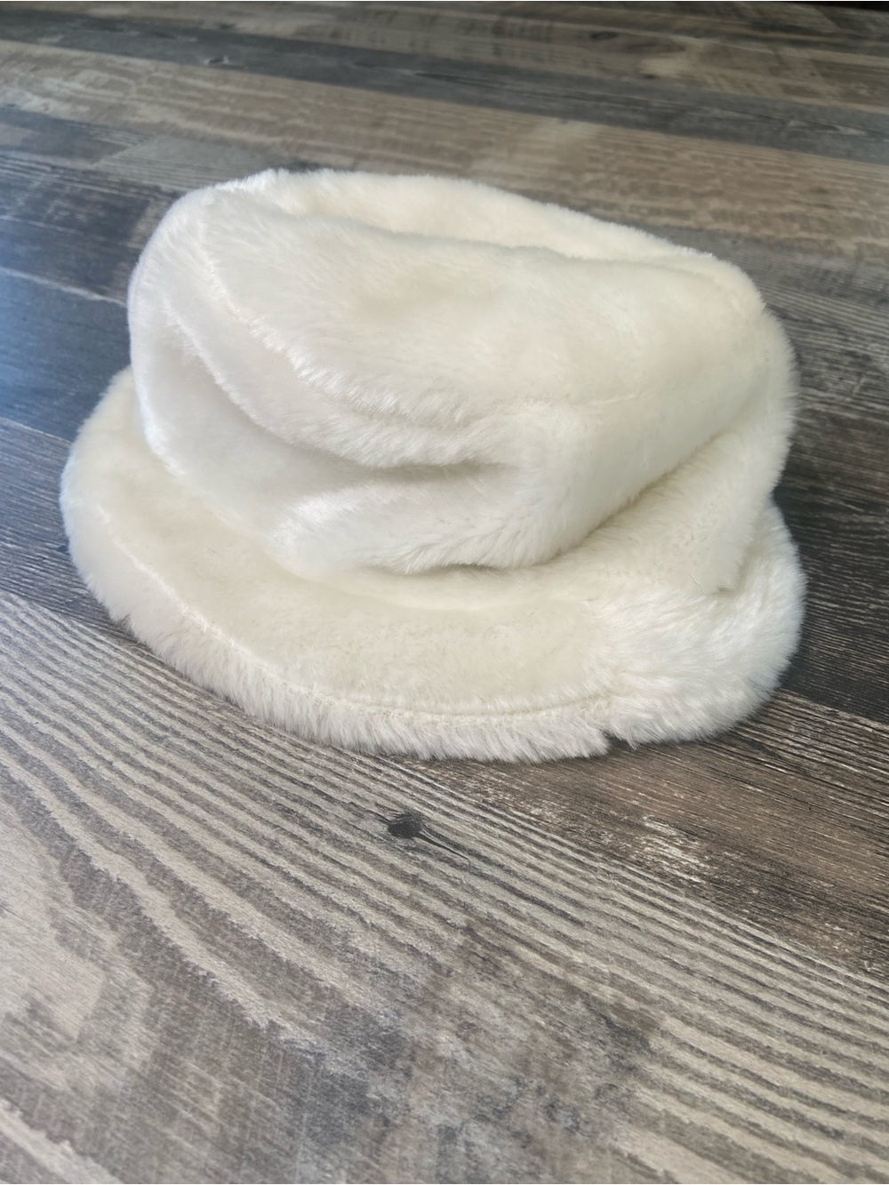 Jaclyn Smith Cream Faux Fur Bucket Hat